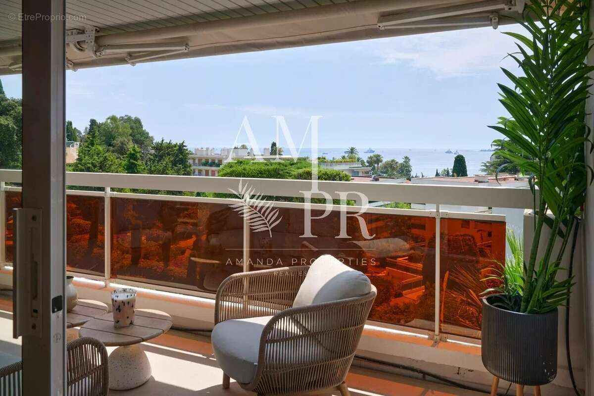 Appartement à CANNES