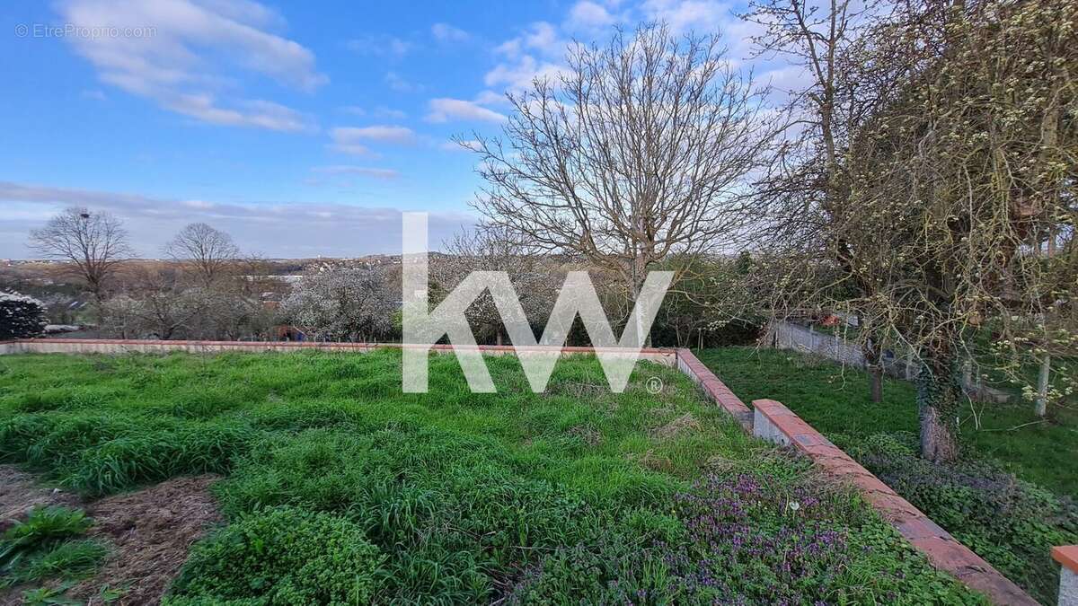 Terrain à CORBEIL-ESSONNES