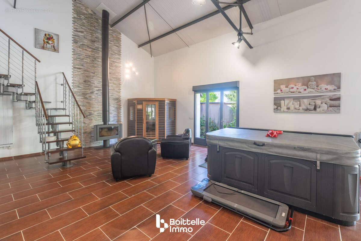 Maison à MILLY-LA-FORET