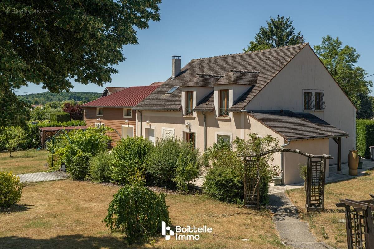 Maison à MILLY-LA-FORET