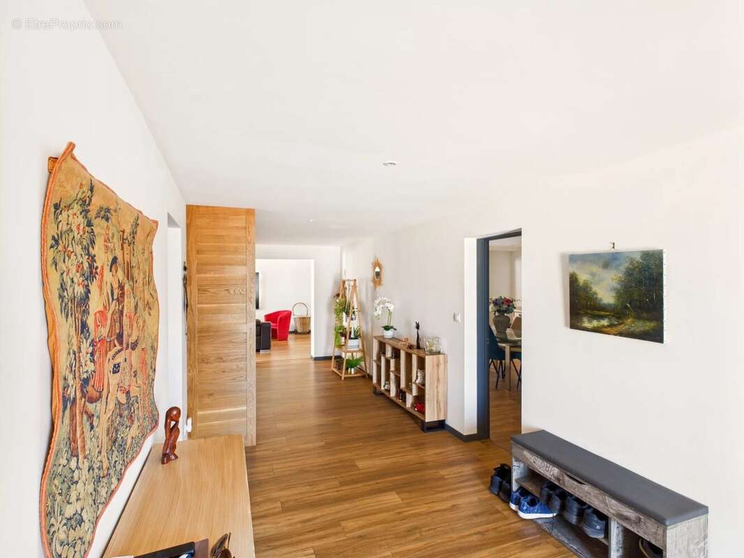 Maison à NANTEUIL-EN-VALLEE