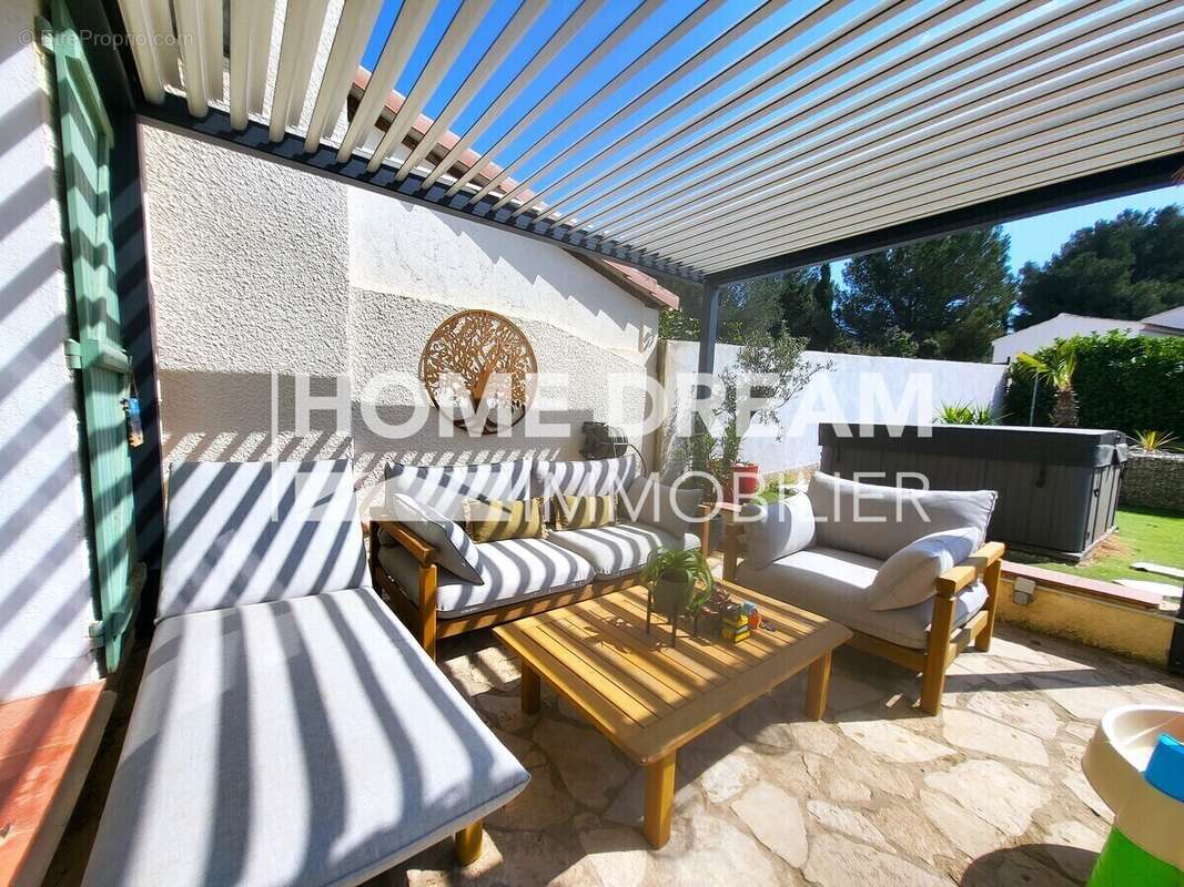 Maison à SIX-FOURS-LES-PLAGES