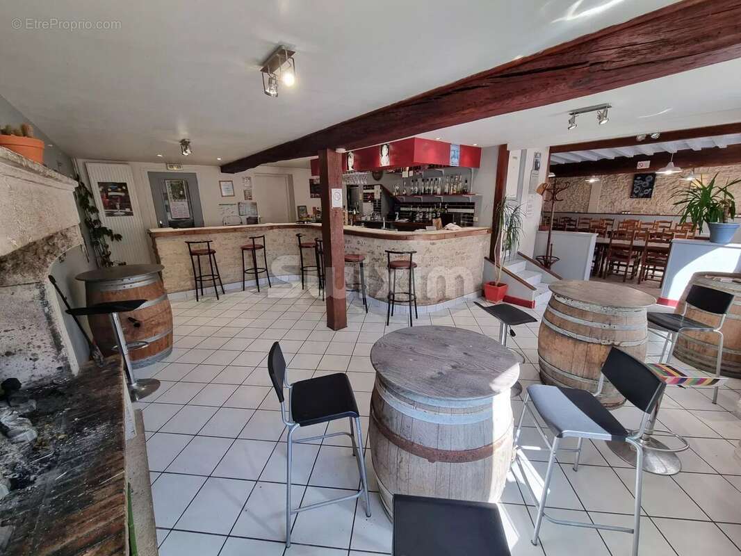 Maison à ASNIERES-SOUS-BOIS