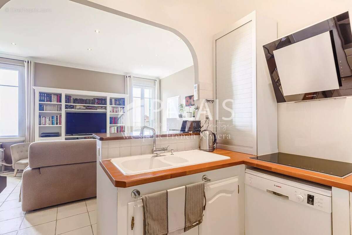 Appartement à BEAULIEU-SUR-MER