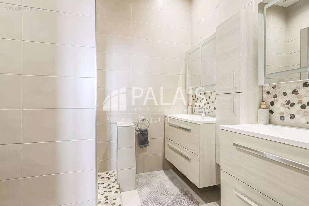 Appartement à BEAULIEU-SUR-MER