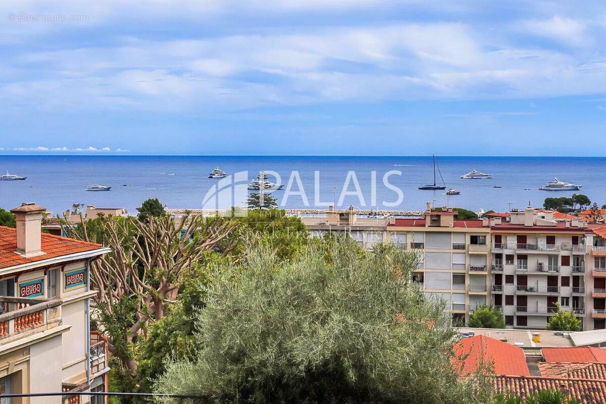 Appartement à BEAULIEU-SUR-MER