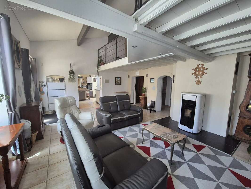 Maison à PUYCASQUIER