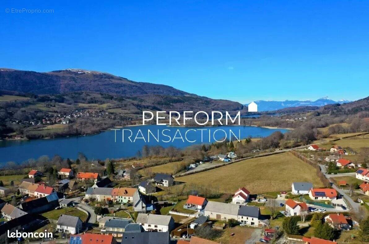 Terrain à SAINT-THEOFFREY