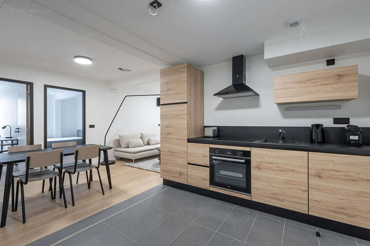 Appartement à CLICHY