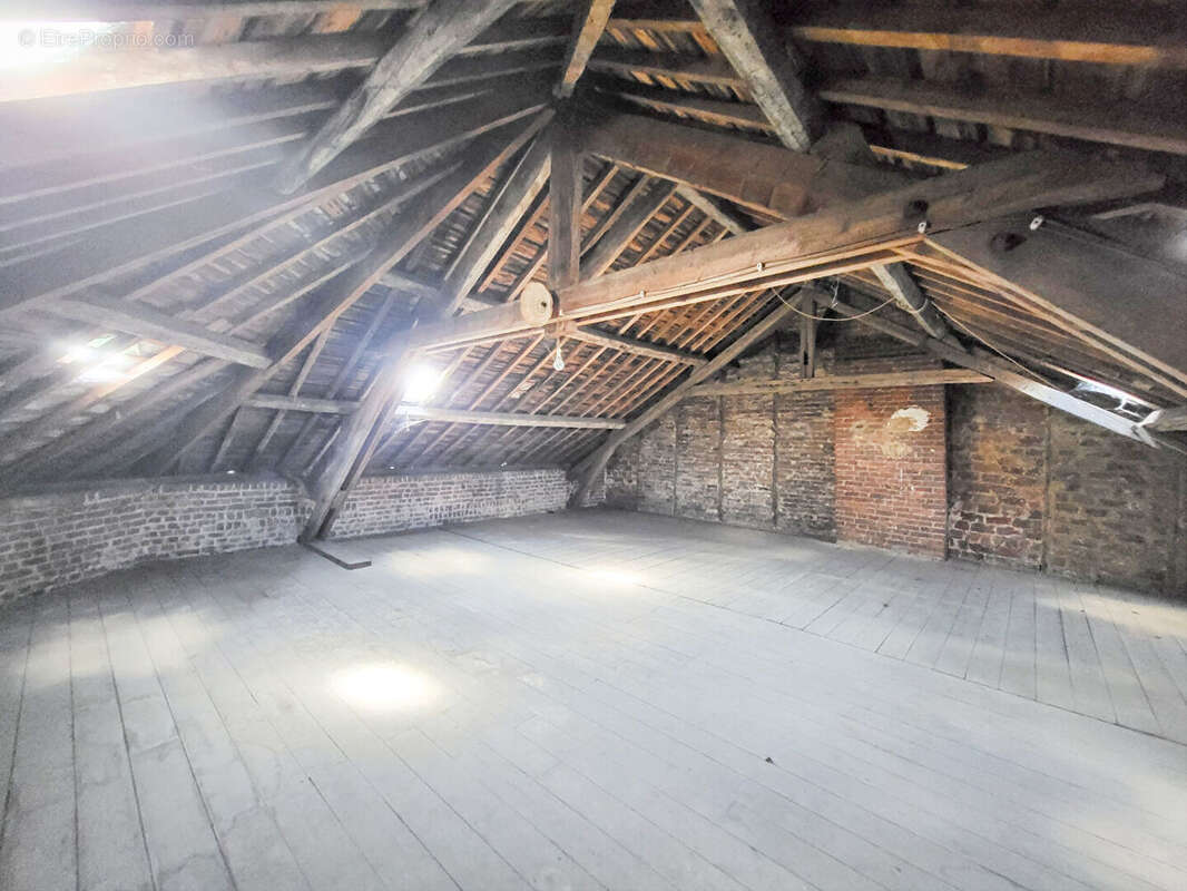 Appartement à BEAUVOIS-EN-CAMBRESIS