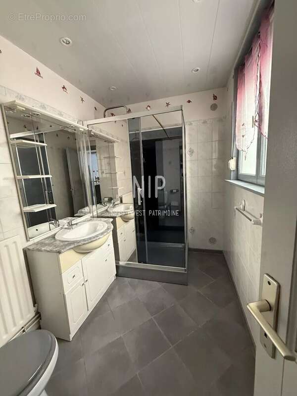 Maison à SAINT-AMAND-LES-EAUX