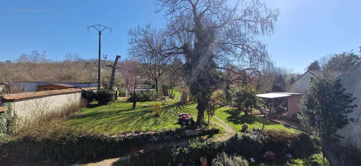 Maison à VERNOU-LA-CELLE-SUR-SEINE