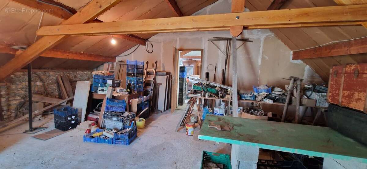 Maison à VERNOU-LA-CELLE-SUR-SEINE