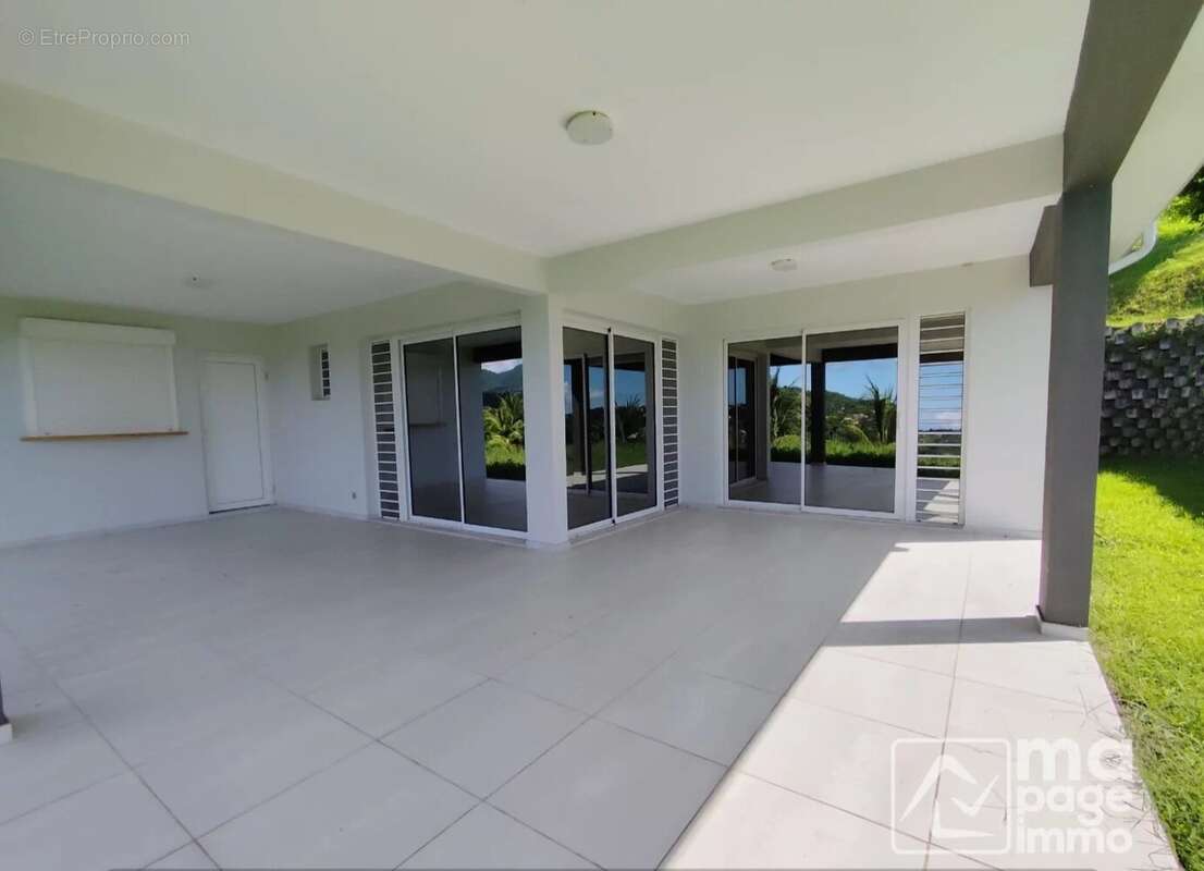 Maison à FORT-DE-FRANCE