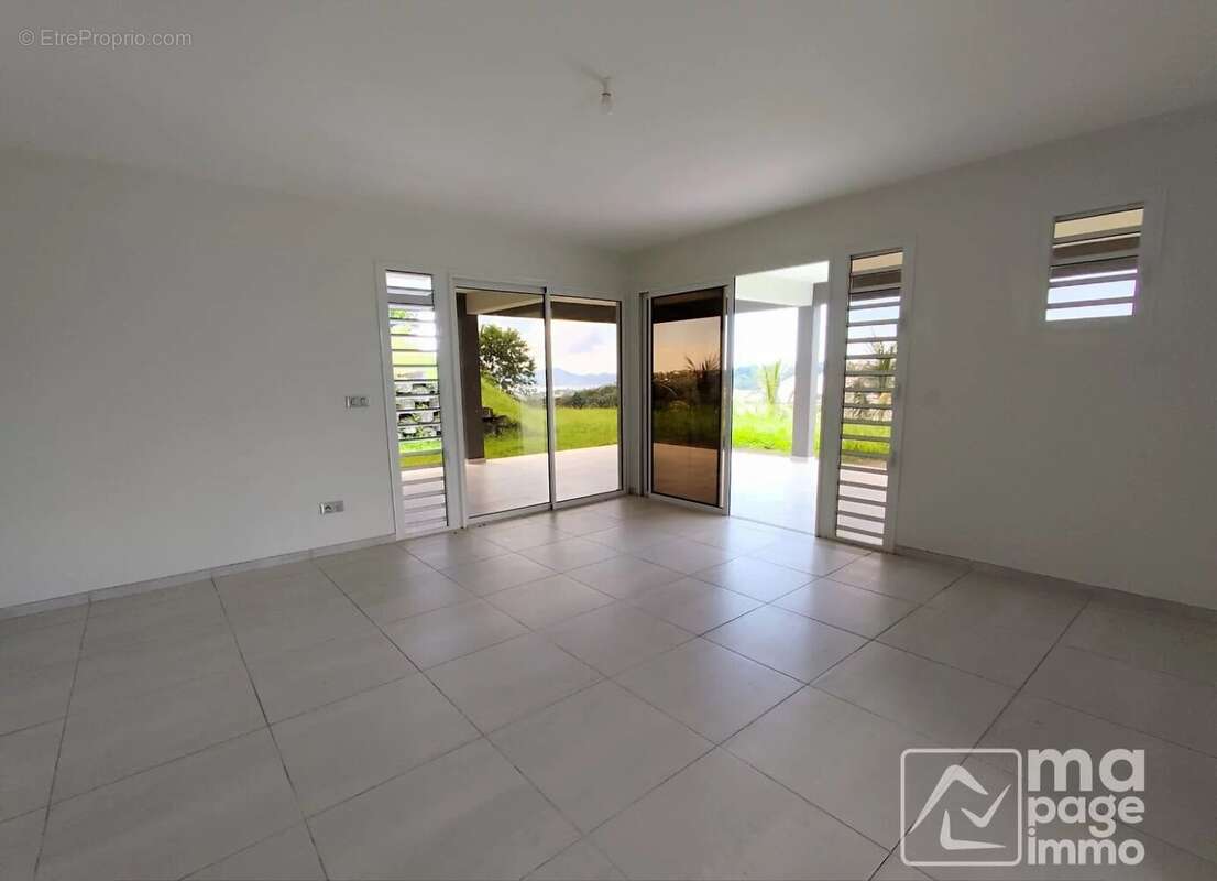 Maison à FORT-DE-FRANCE