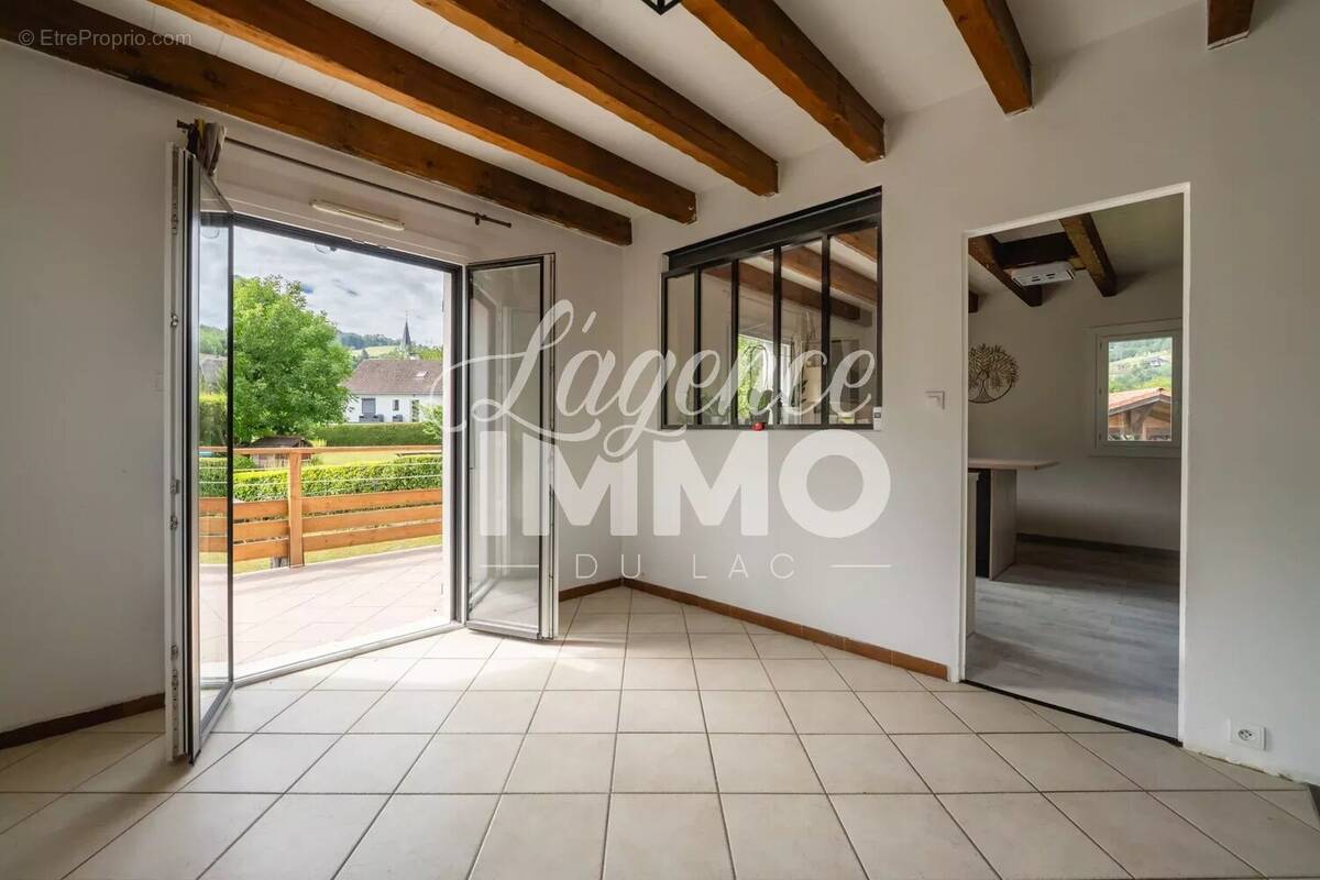 Maison à SAINT-EUSTACHE