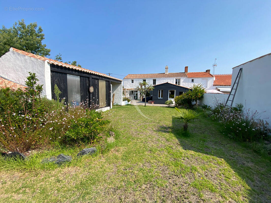 Maison à L&#039;EPINE