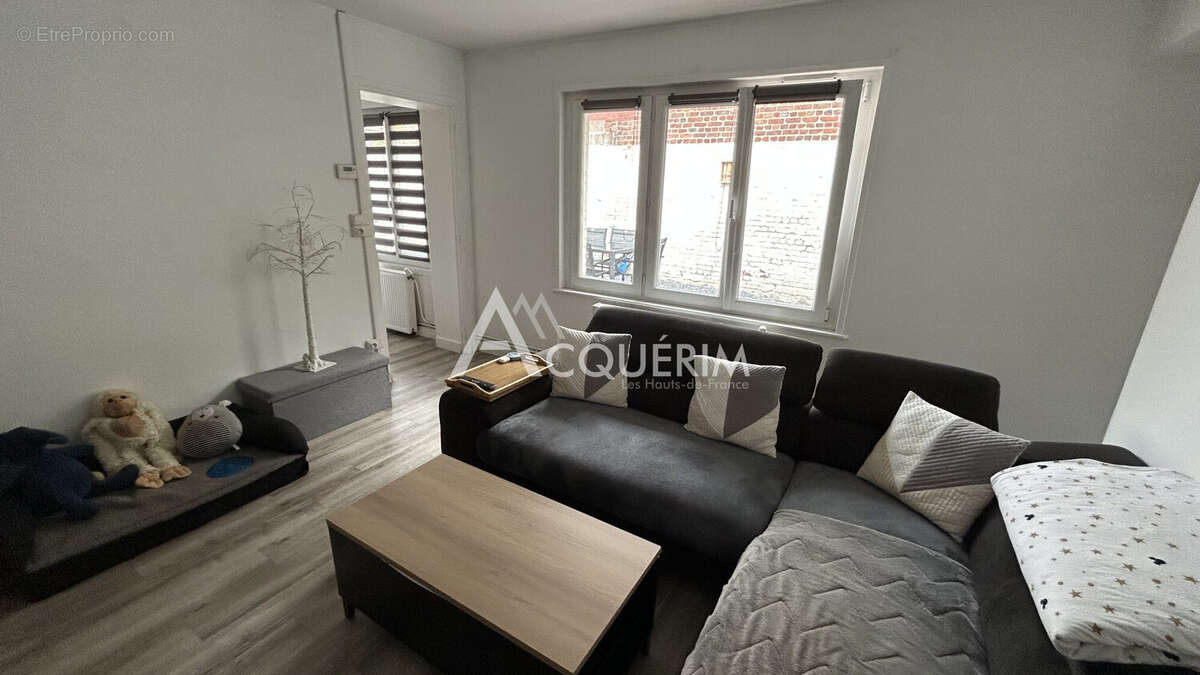 Maison à SALLAUMINES