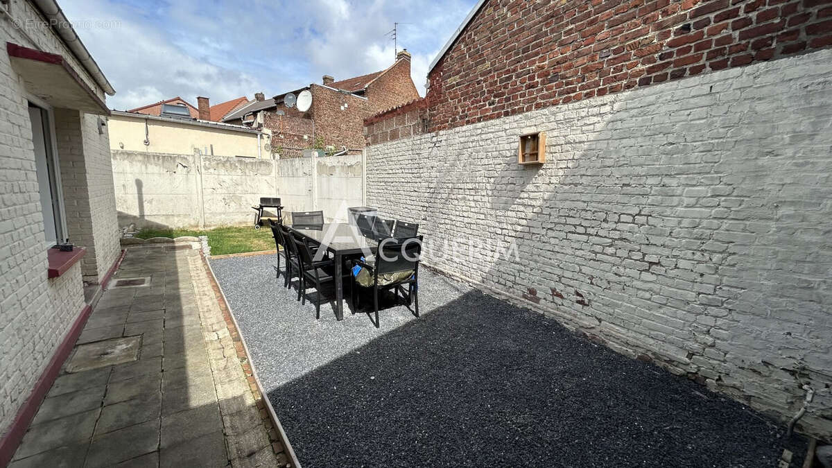 Maison à SALLAUMINES