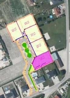 Terrain à AUBETERRE