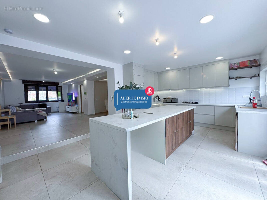 Maison à FACHES-THUMESNIL