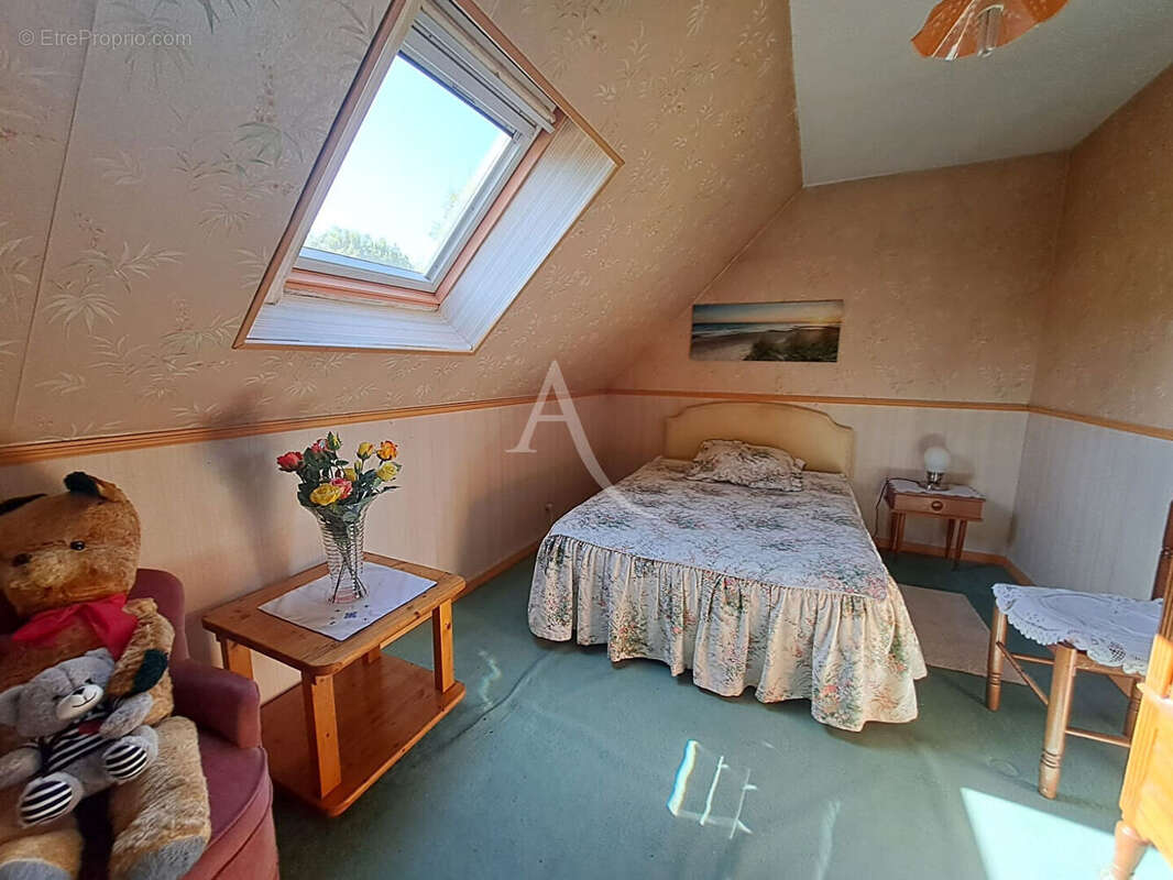 Maison à ORMOY-LA-RIVIERE