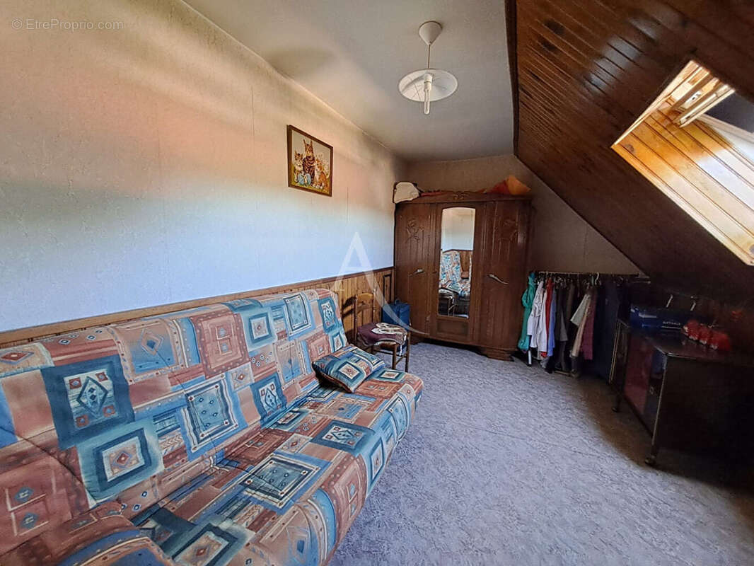 Maison à ORMOY-LA-RIVIERE