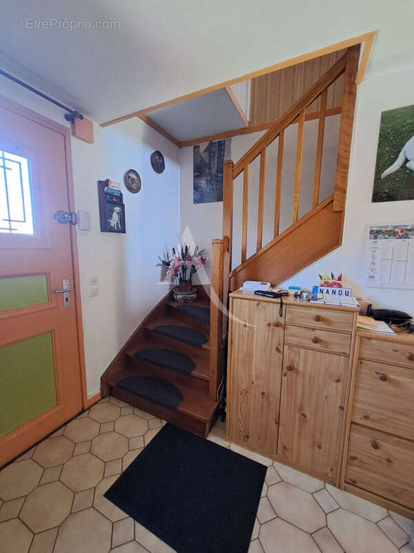 Maison à ORMOY-LA-RIVIERE