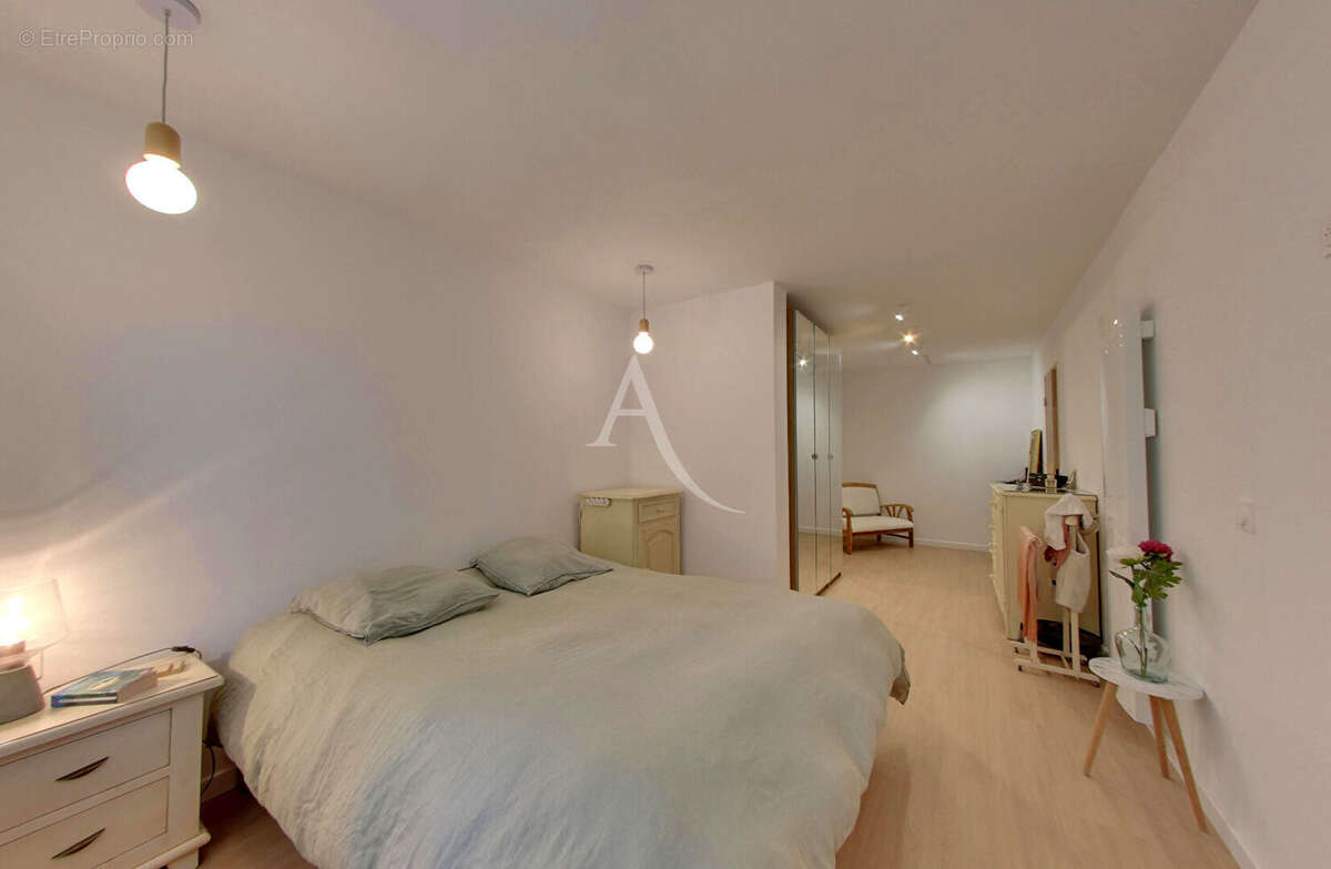 Maison à CHEVRY-COSSIGNY