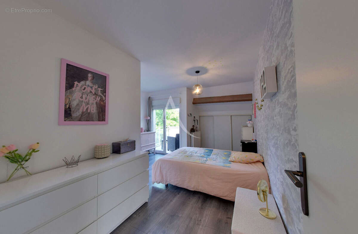 Maison à CHEVRY-COSSIGNY