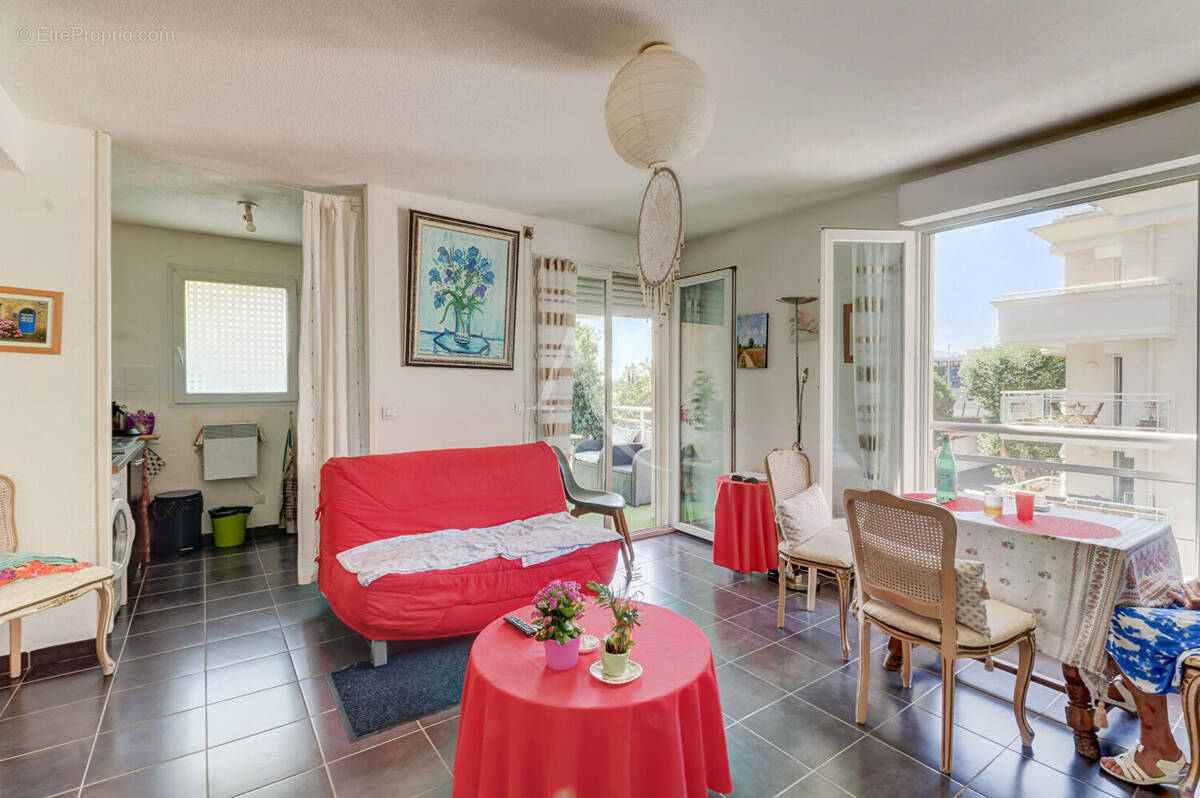 Appartement à MANDELIEU-LA-NAPOULE