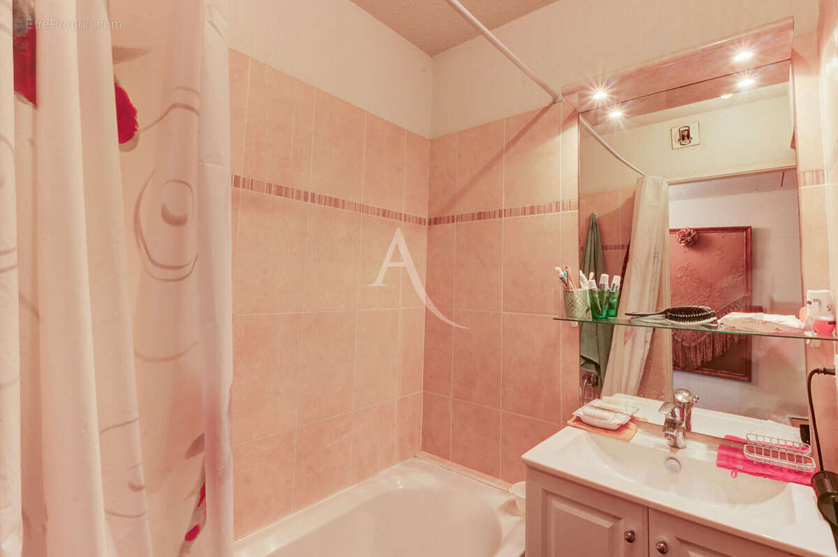 Appartement à MANDELIEU-LA-NAPOULE