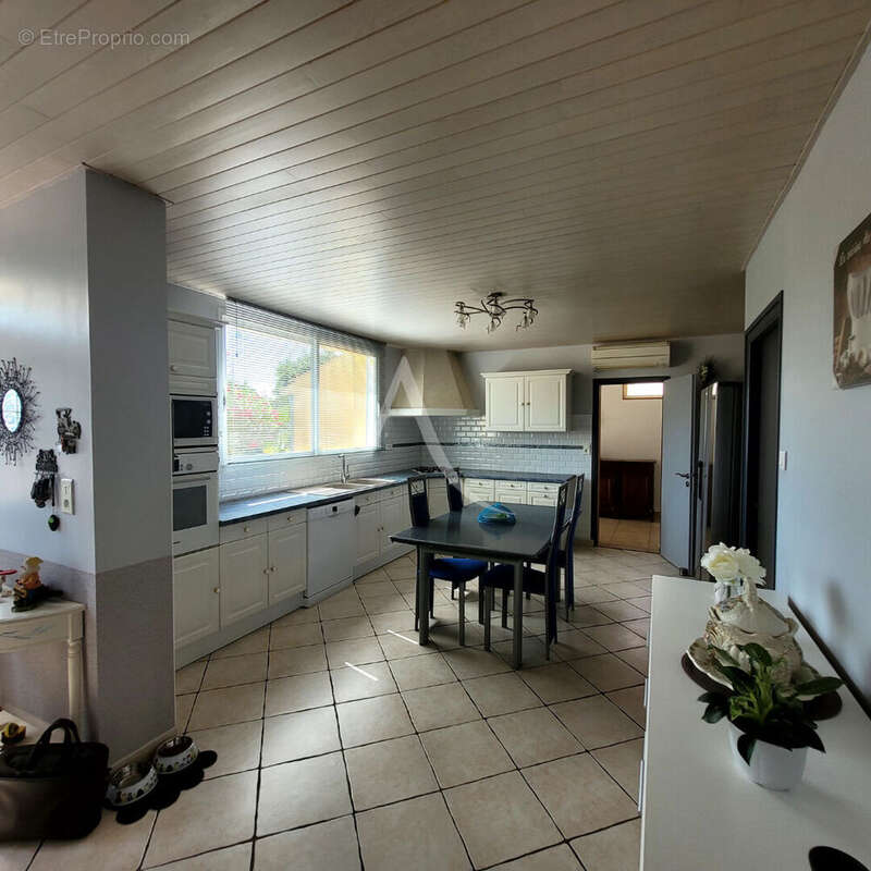 Maison à SAINT-AVAUGOURD-DES-LANDES