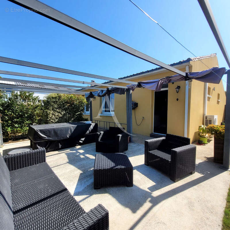 Maison à SAINT-AVAUGOURD-DES-LANDES