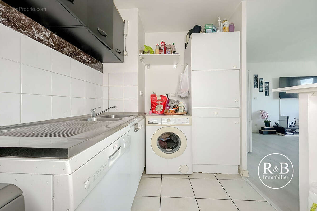 Appartement à LES CLAYES-SOUS-BOIS