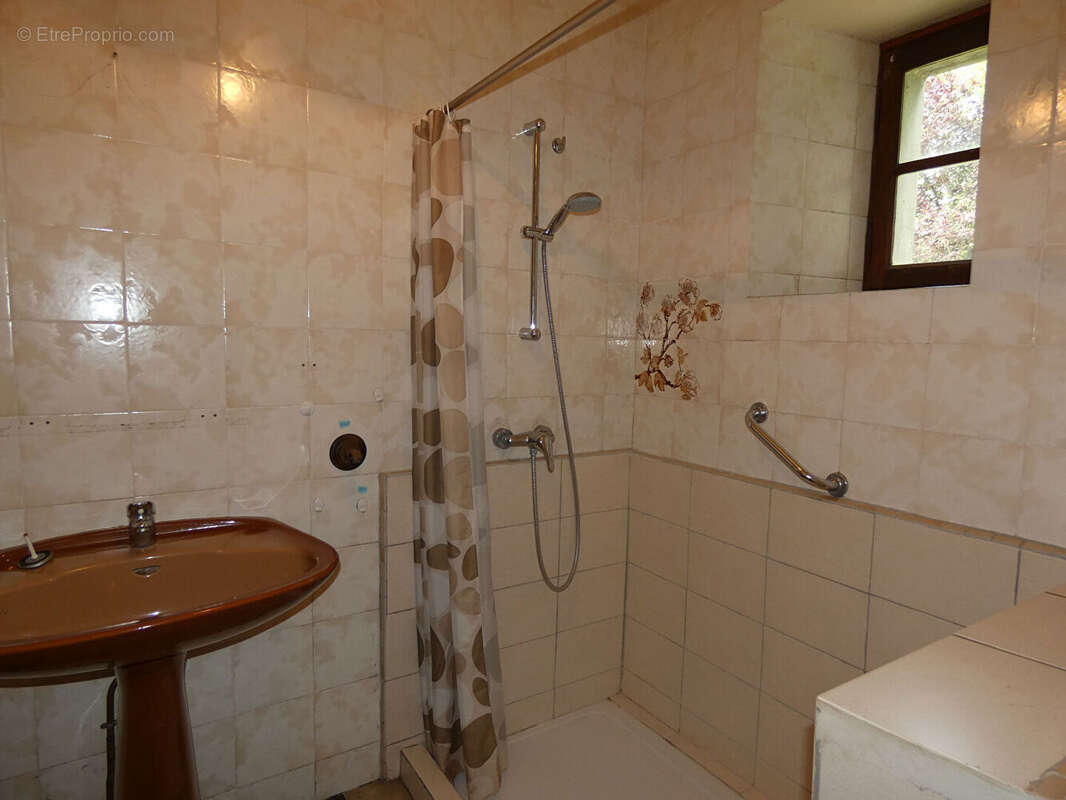 Maison à SAINT-HILAIRE-DU-HARCOUET