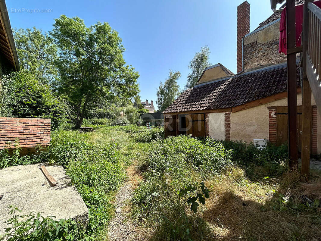 Appartement à TOUCY