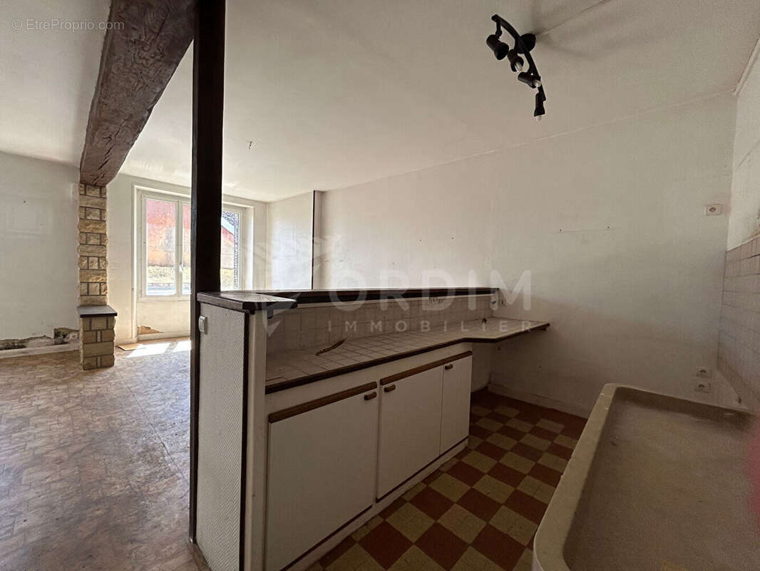 Appartement à TOUCY