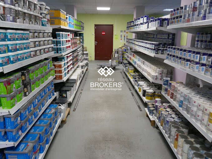 Commerce à DAMPIERRE-LES-BOIS