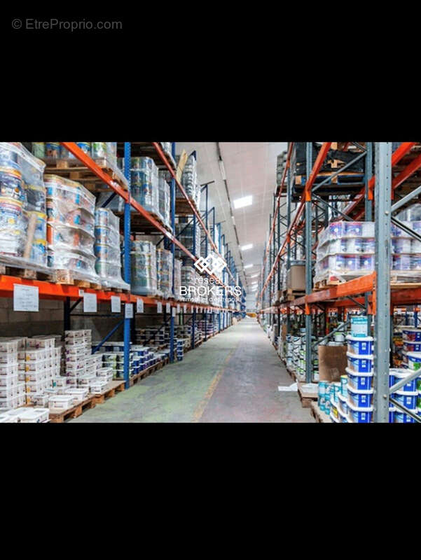 Commerce à DAMPIERRE-LES-BOIS