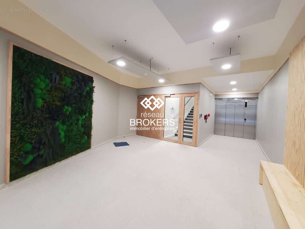 Commerce à ANNECY-LE-VIEUX