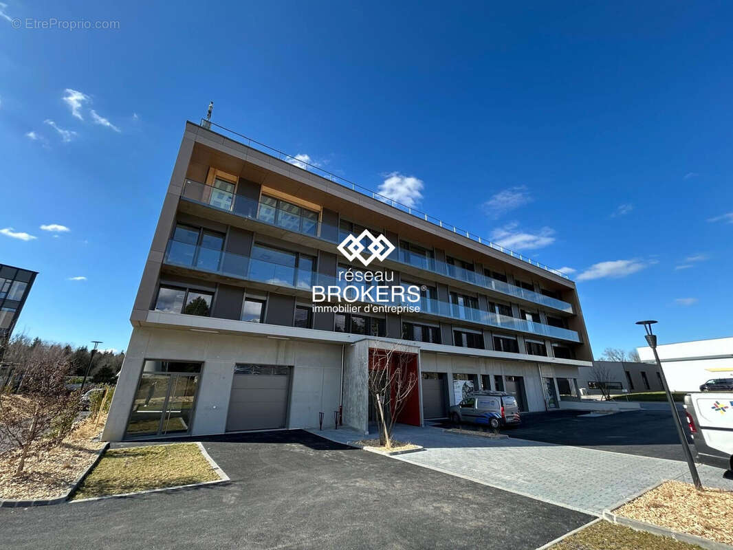 Commerce à ANNECY-LE-VIEUX