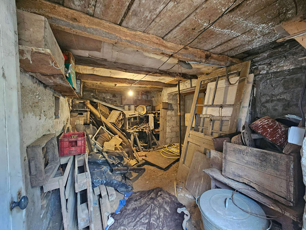 Maison à SAINT-GENIX-SUR-GUIERS