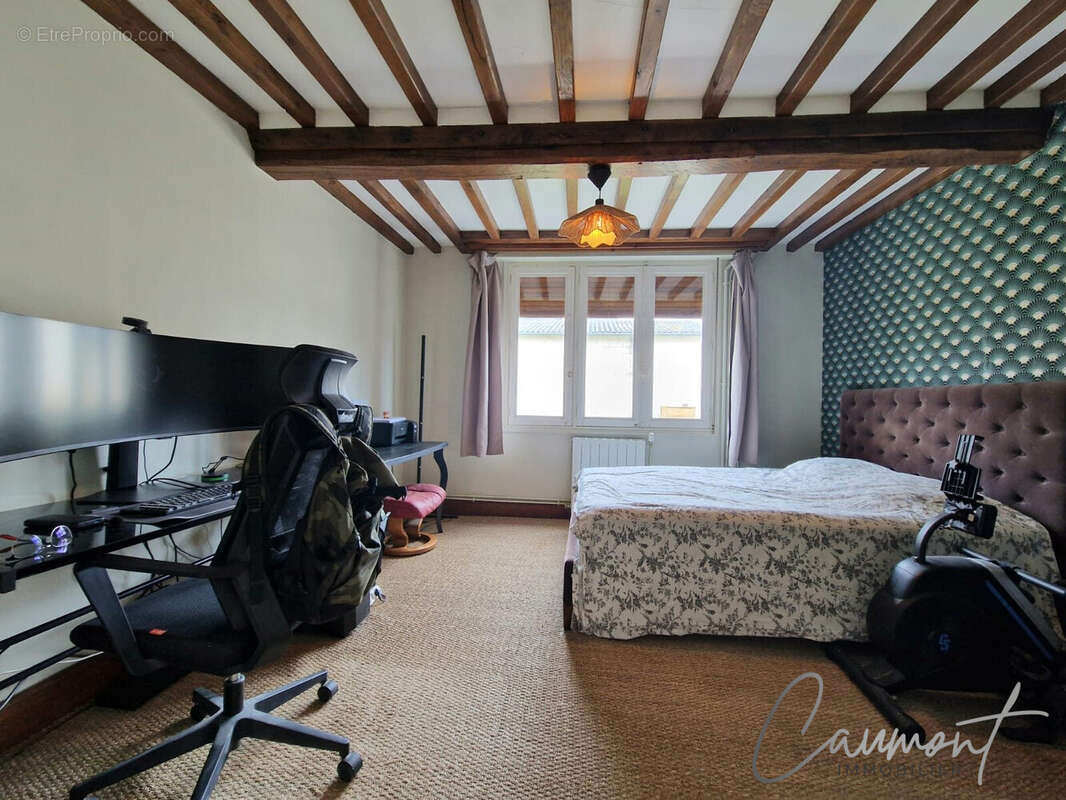 Maison à GRUCHET-LE-VALASSE