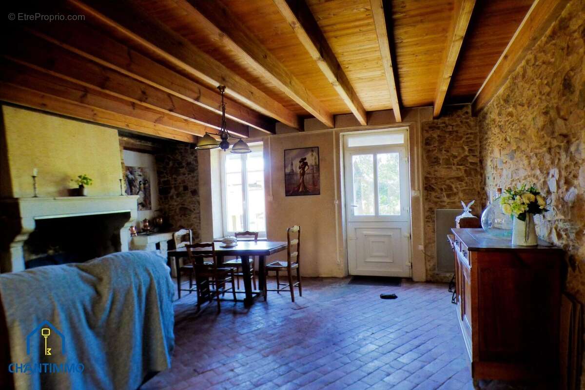 Maison à MOUILLERON-EN-PAREDS