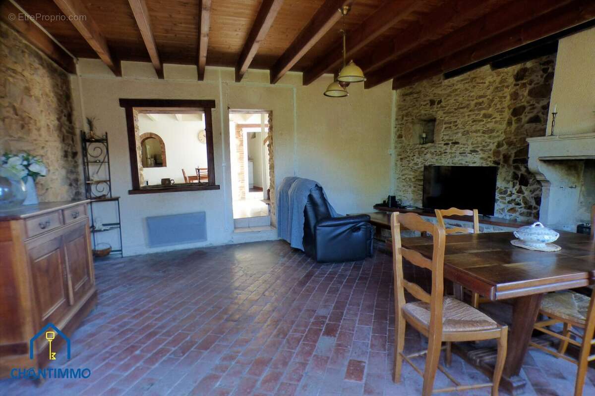 Maison à MOUILLERON-EN-PAREDS