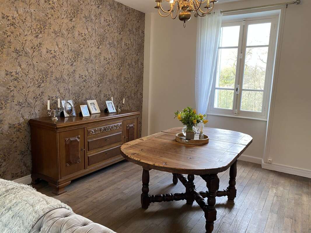 Maison à ROYERE-DE-VASSIVIERE