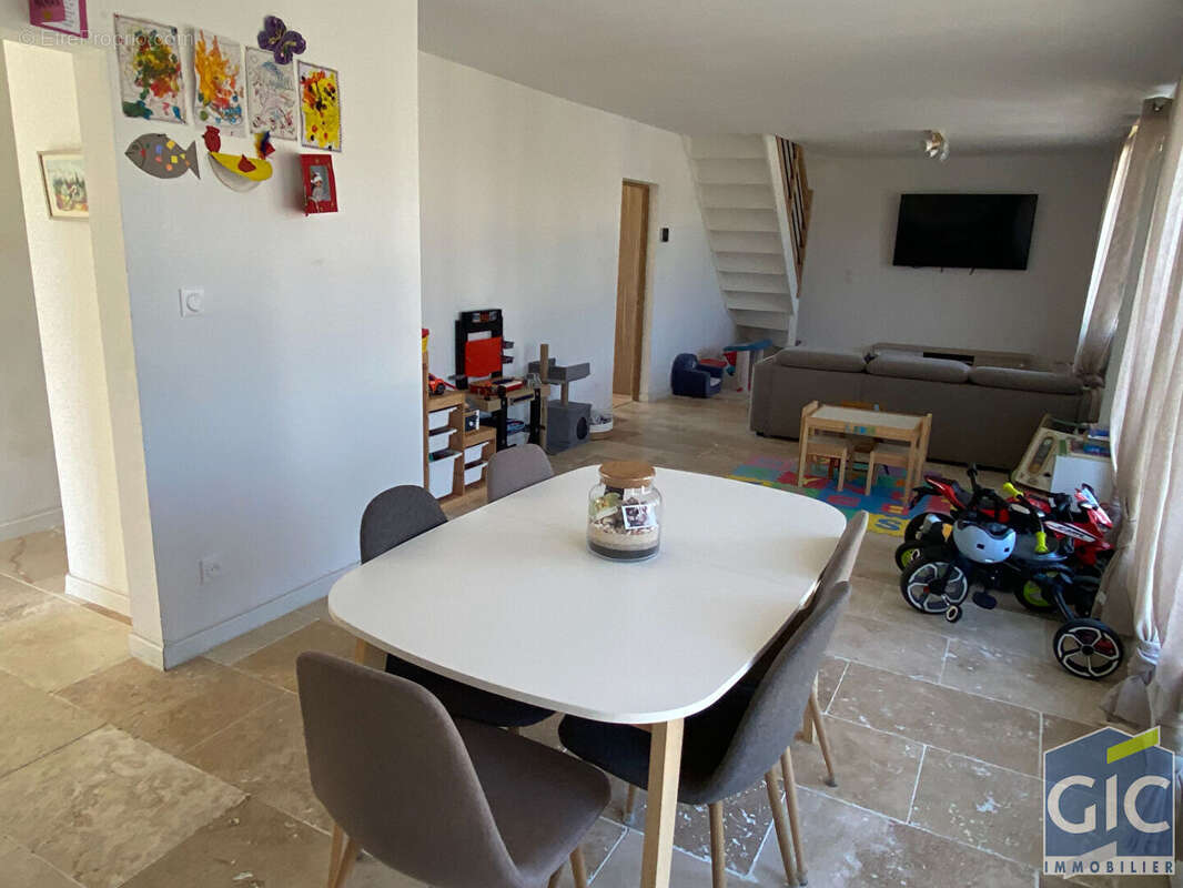 Maison à MERVILLE-FRANCEVILLE-PLAGE