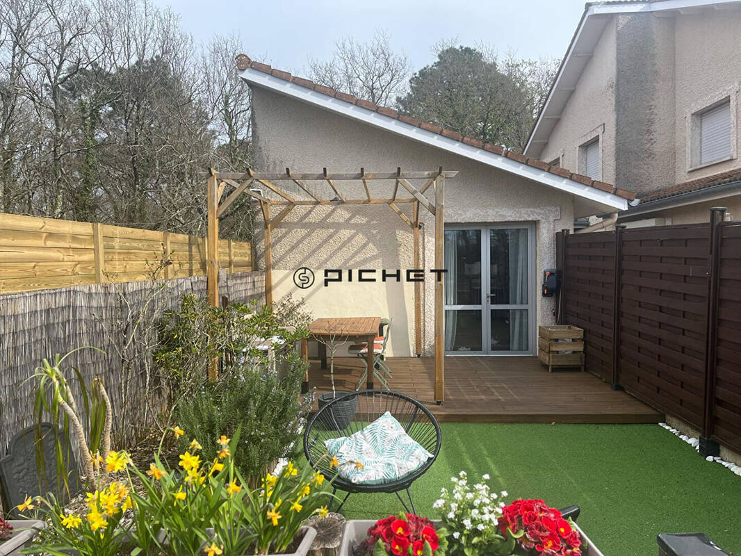 Appartement à GUJAN-MESTRAS