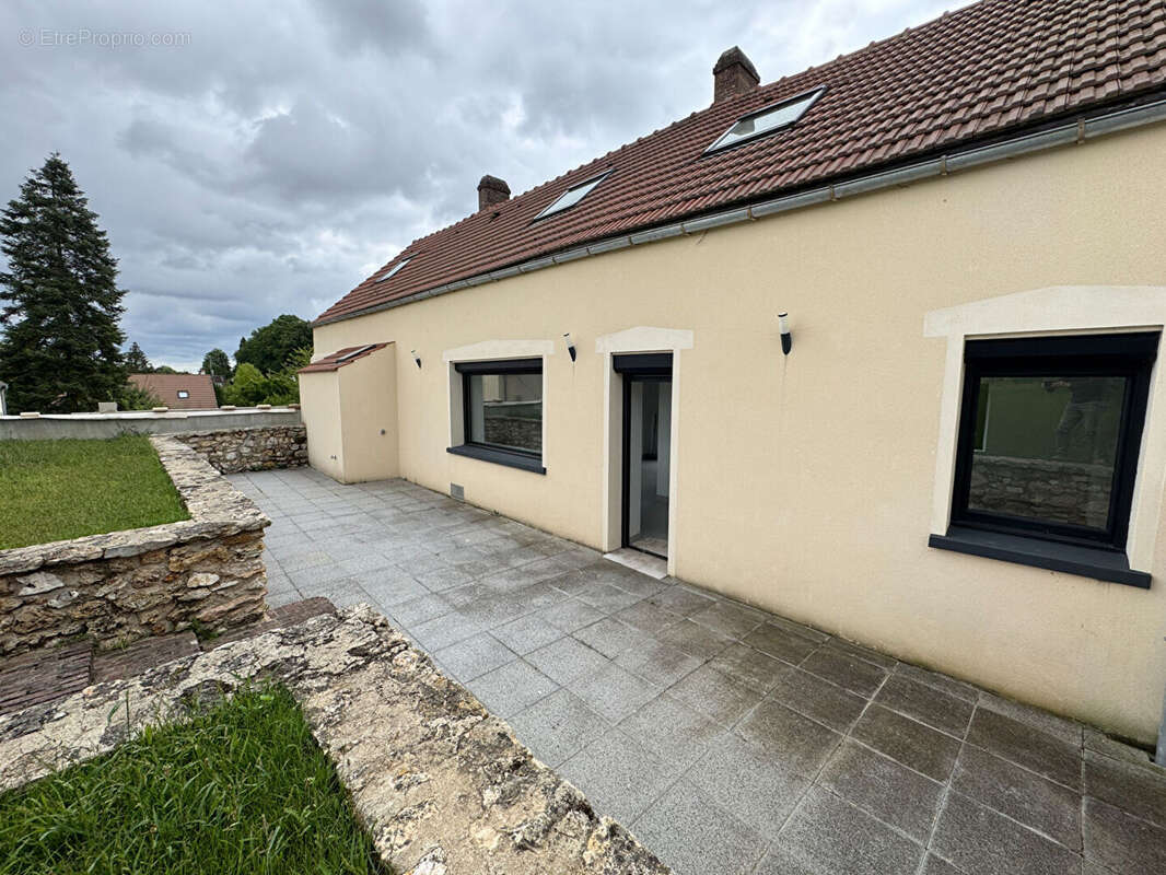 Maison à MONTFORT-L'AMAURY